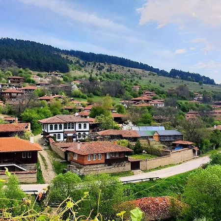 Стаи За Гости Тодорови Zheravna Exterior foto